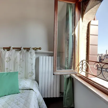 Ca' Badoer East Daire Venedik