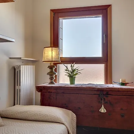 Ca' Badoer East Daire *